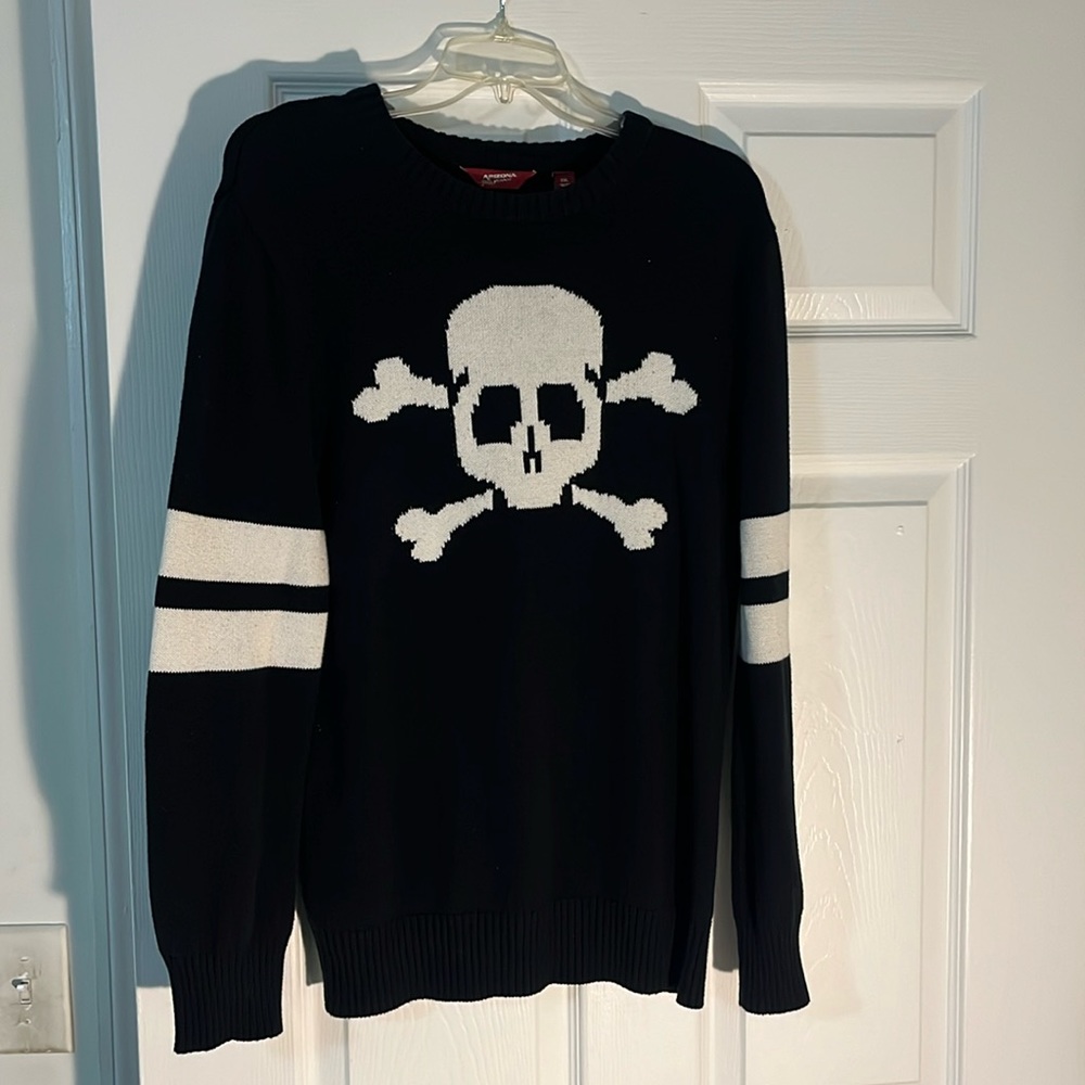 Crewneck sweater